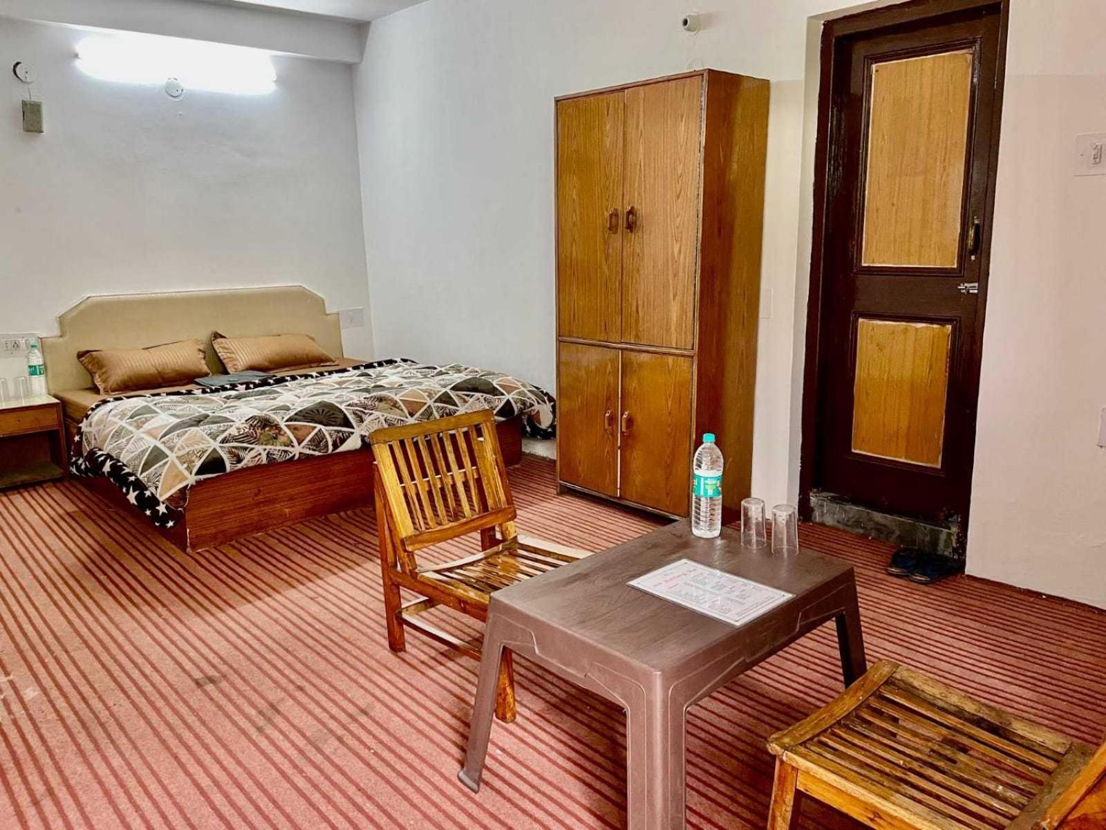 Hotel O Rohtang View Manāli Buitenkant foto